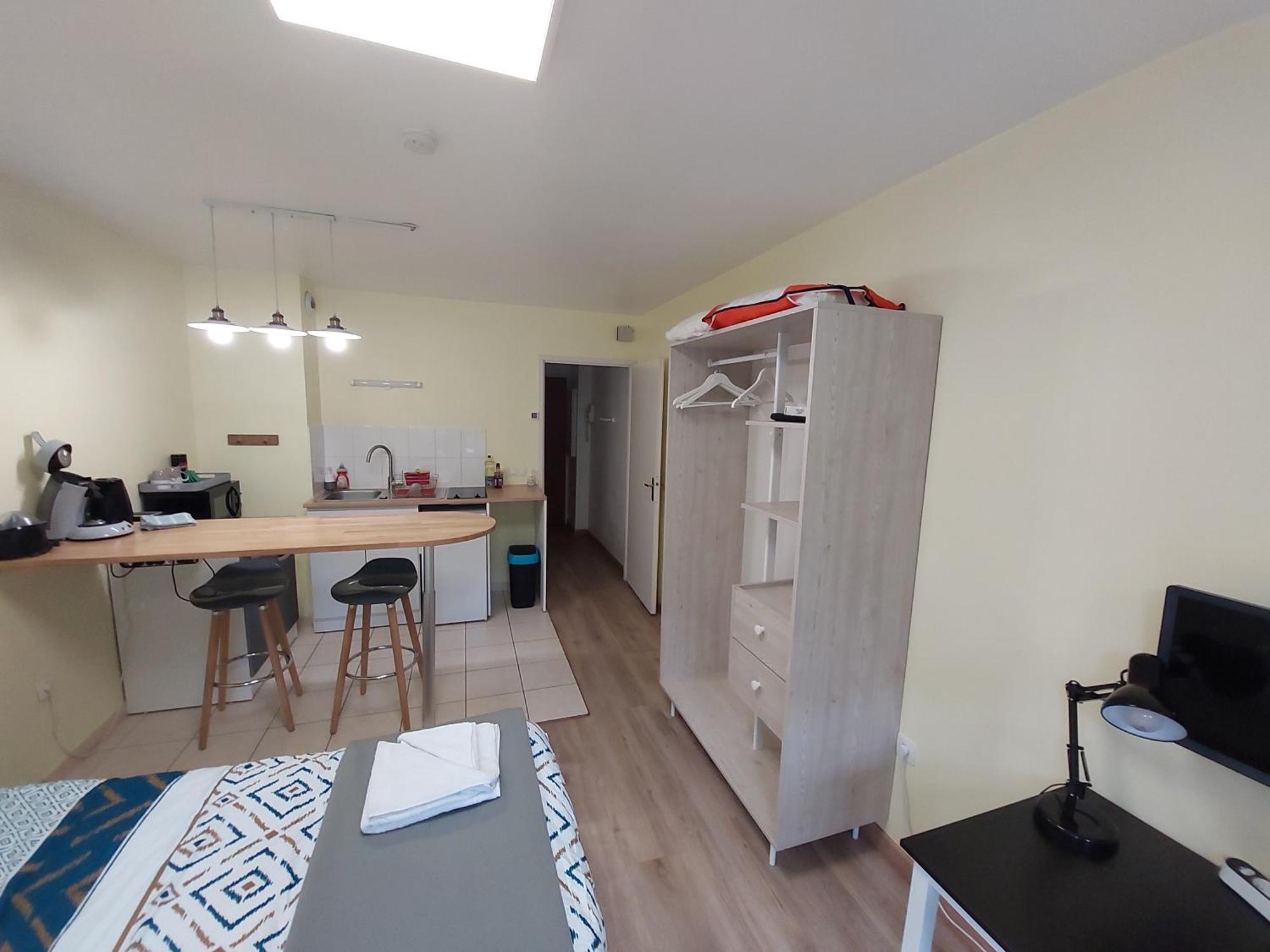 Bonvallet - Studio Paisible Et Chaleureux Avec Balcon Amiens Eksteriør bilde
